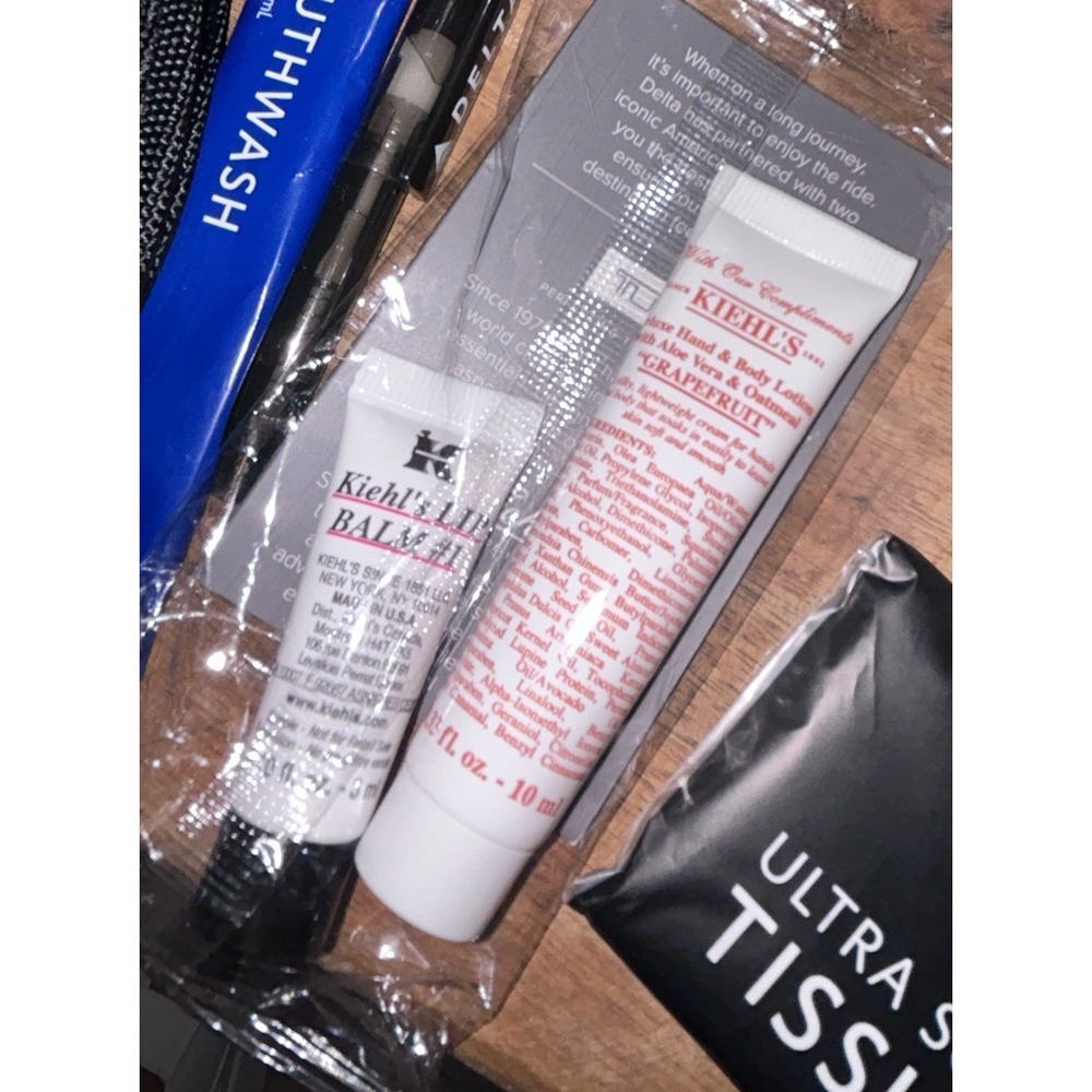 NEW Tumi For Delta Amenity Kit Kiehl's Toiletries Bag Filled Black Soft Case - Picture 3 of 5